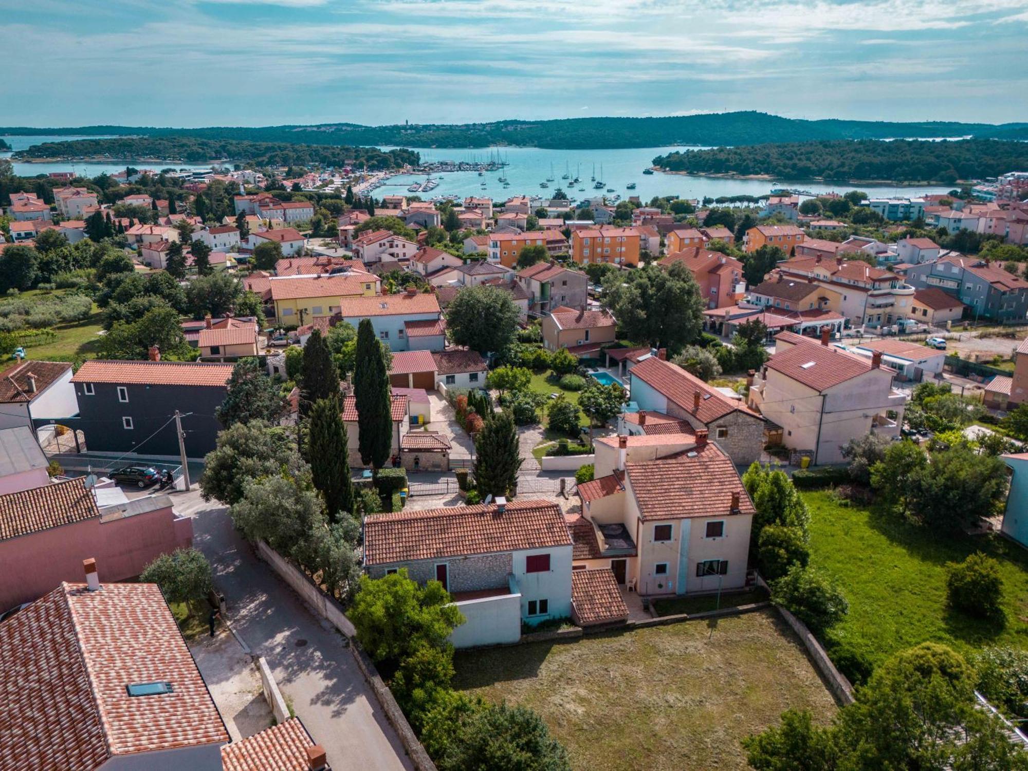 Vila Regi Medulin Exteriör bild