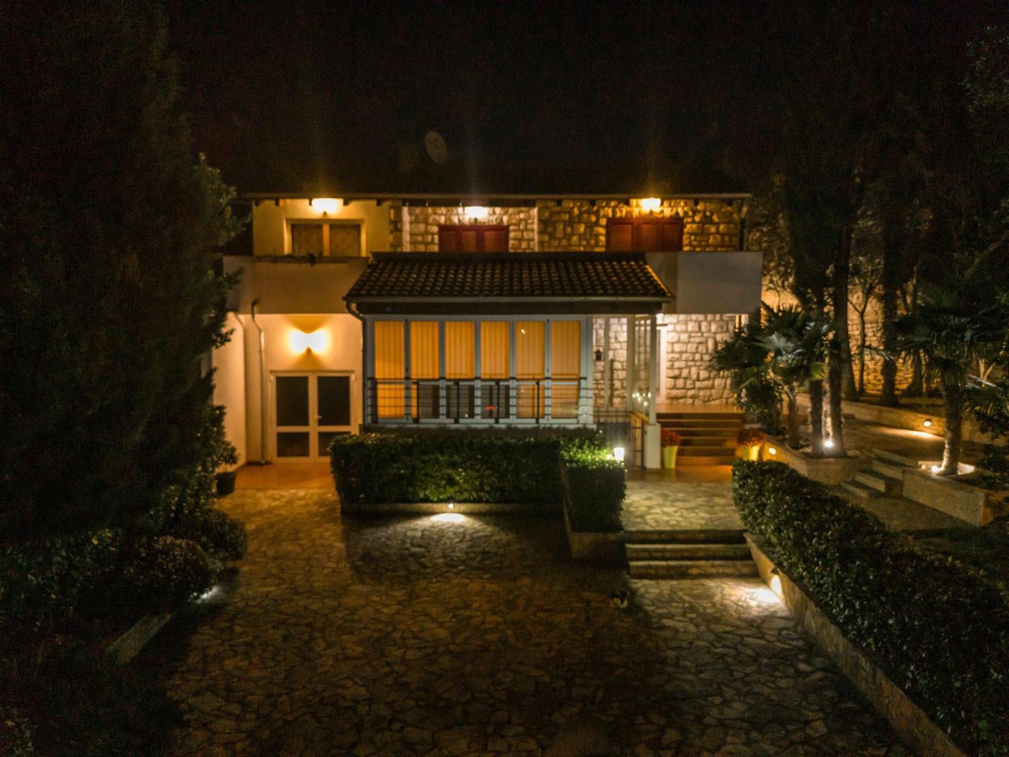 Vila Regi Medulin Exteriör bild